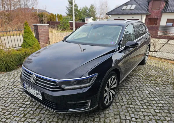 volkswagen Volkswagen Passat cena 68600 przebieg: 246000, rok produkcji 2015 z Gliwice